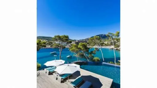 Villa with sea access in Camp de Mar Villa with sea access in Camp de Mar